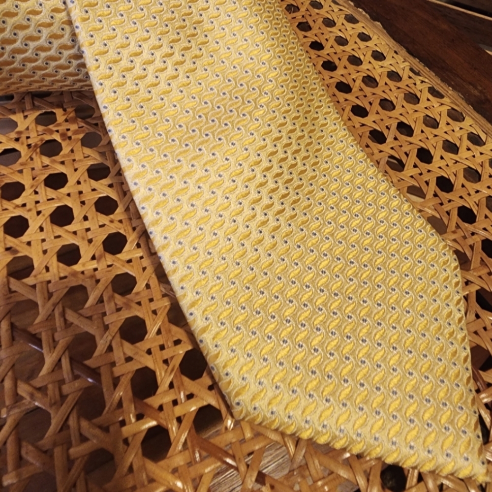 Silk Tie In Gold And Blue
